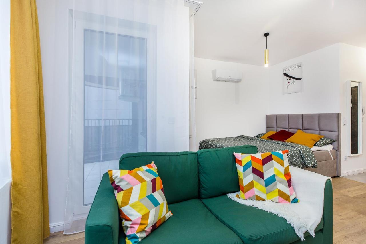 Cloud9 - Barska 69 Apartment Krakow Luaran gambar