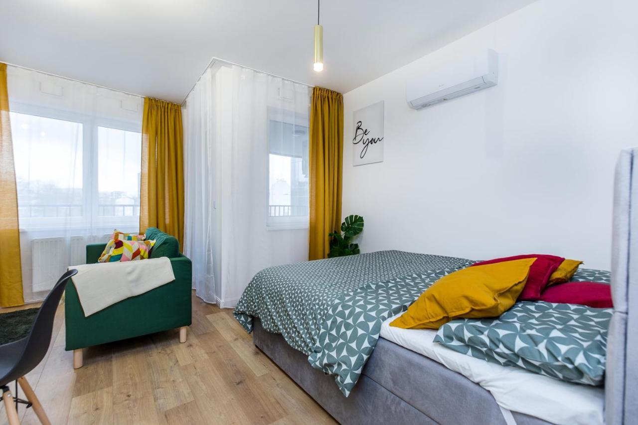 Cloud9 - Barska 69 Apartment Krakow Luaran gambar